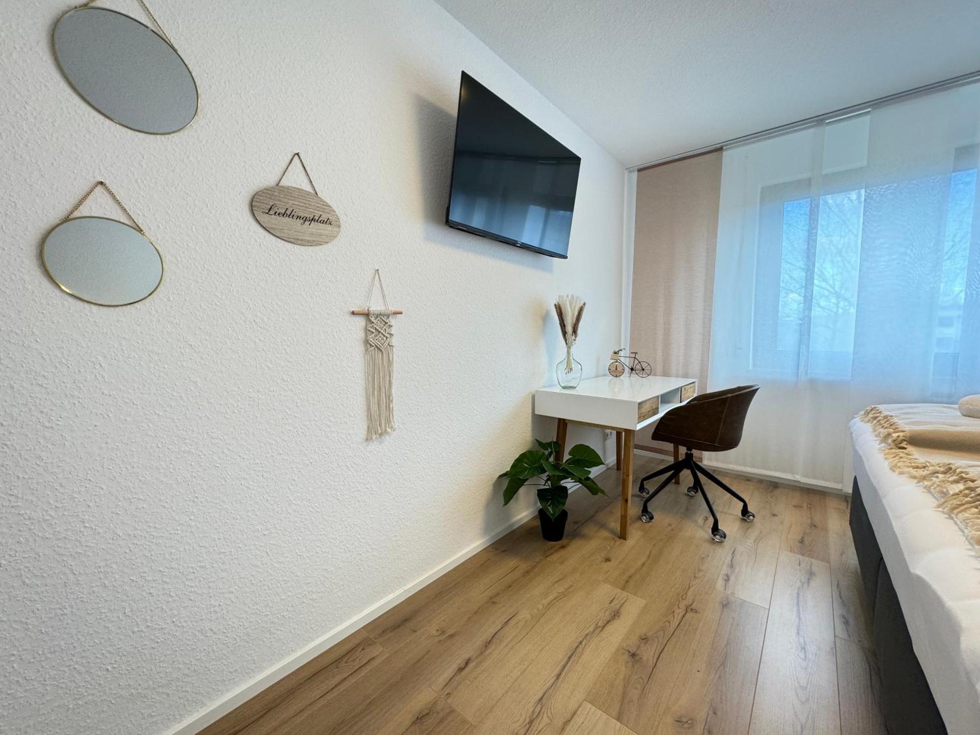 3 Zimmer Apartment, 90 Qm, Ruhig Und Zentrumsnah, Max 6 Pers, 15 Qm Balkon , Private Garage, Internet 1000 Mbit Sindelfingen Exterior foto